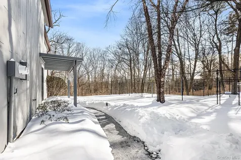 7 Woods Brooke Lane Yorktown Heights NY 10598