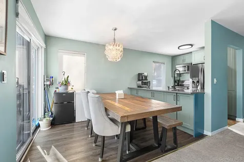 7 Woods Brooke Lane Yorktown Heights NY 10598