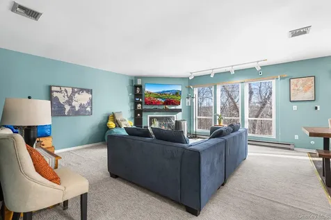 7 Woods Brooke Lane Yorktown Heights NY 10598