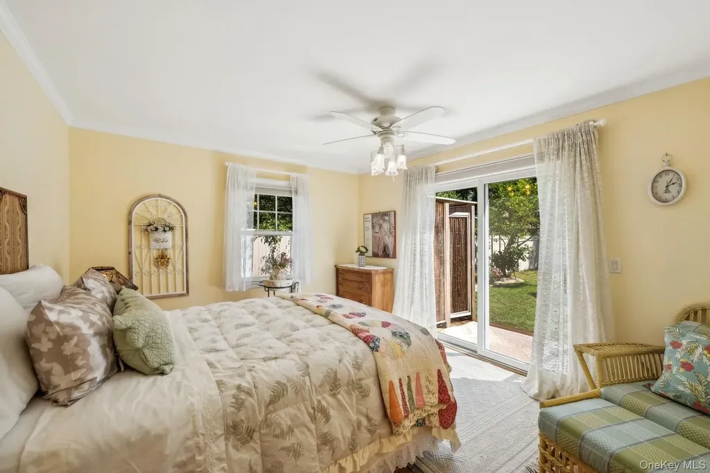7 Linda Lane Hampton Bays NY 11946