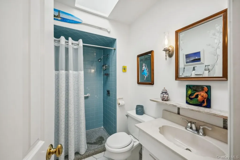 7 Linda Lane Hampton Bays NY 11946