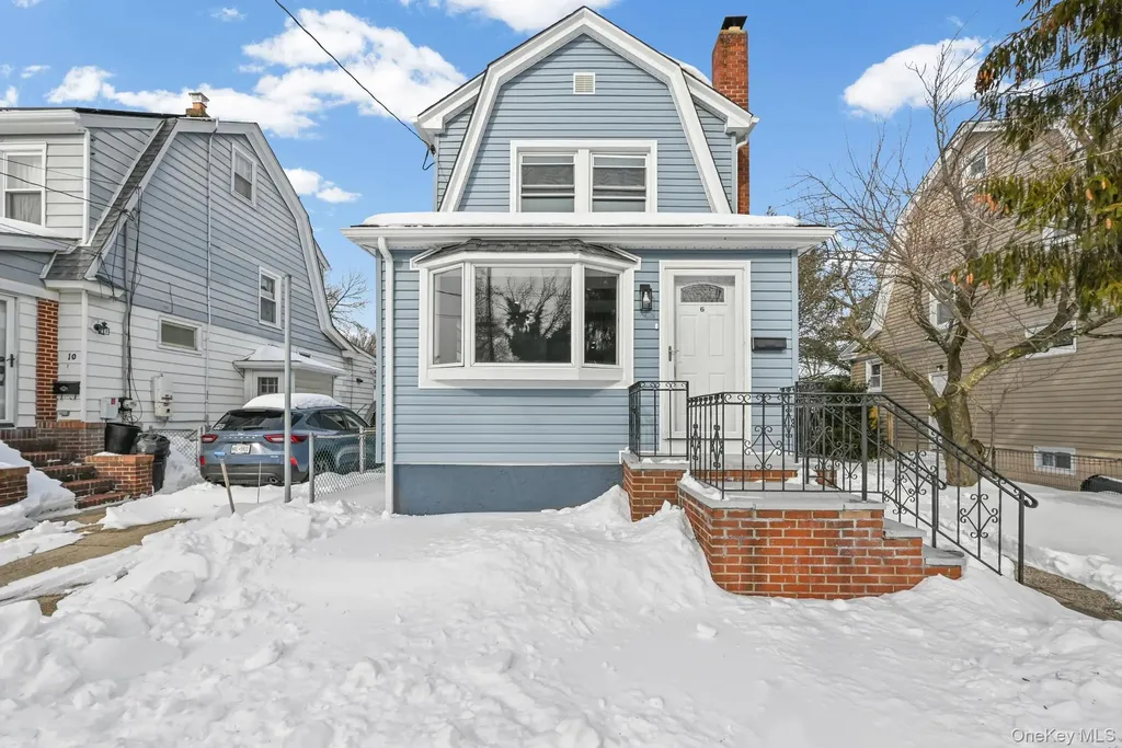 6 Pershing Avenue Valley Stream NY 11581