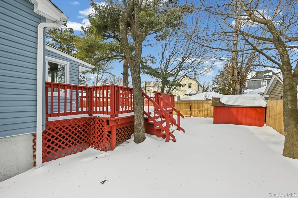 6 Pershing Avenue Valley Stream NY 11581