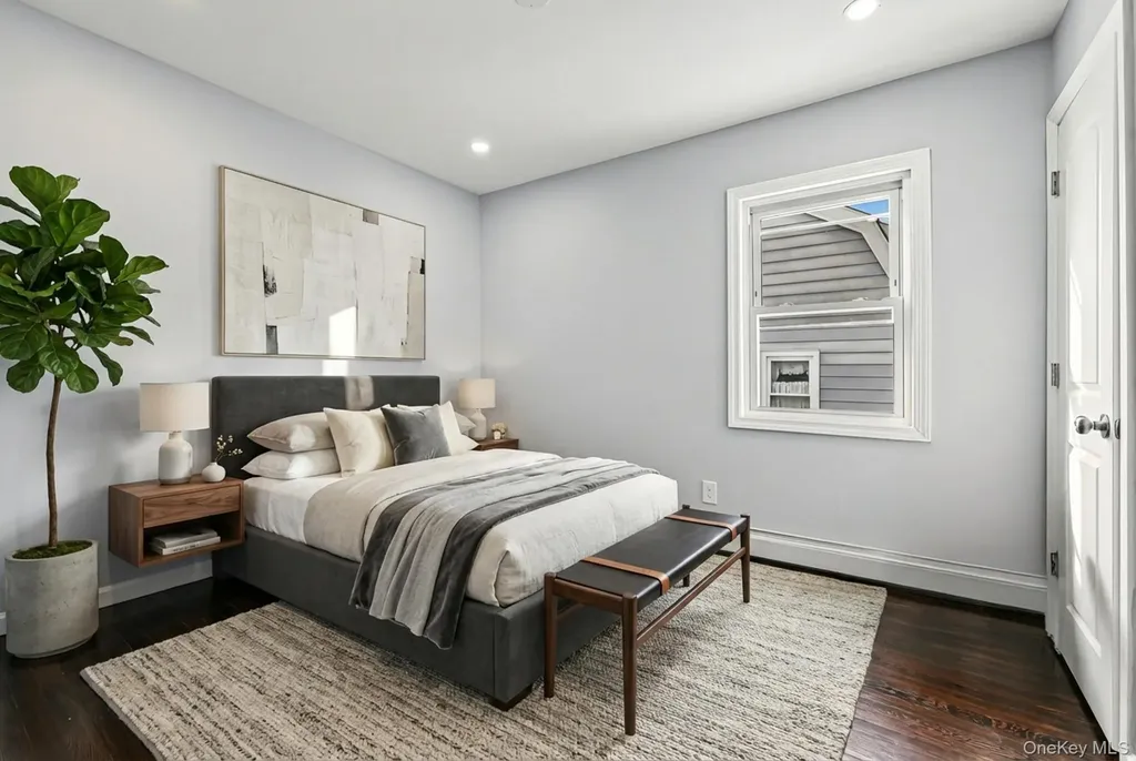 6 Pershing Avenue Valley Stream NY 11581