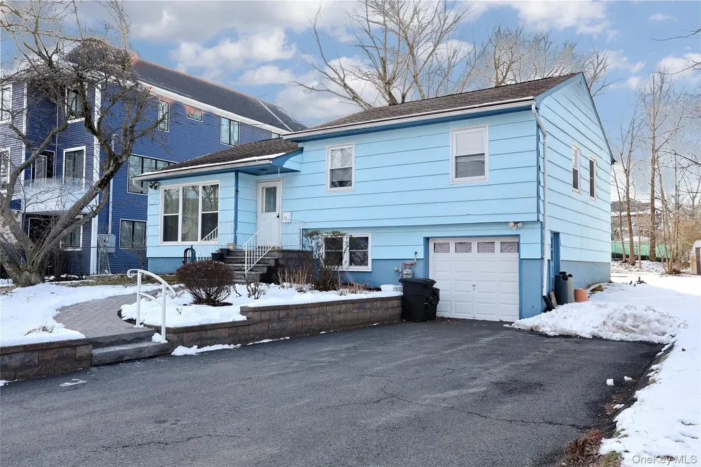 19 Paiken Drive Spring Valley NY 10977