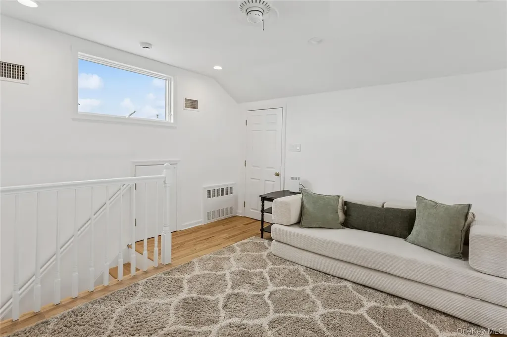246 W Bay Drive Long Beach NY 11561