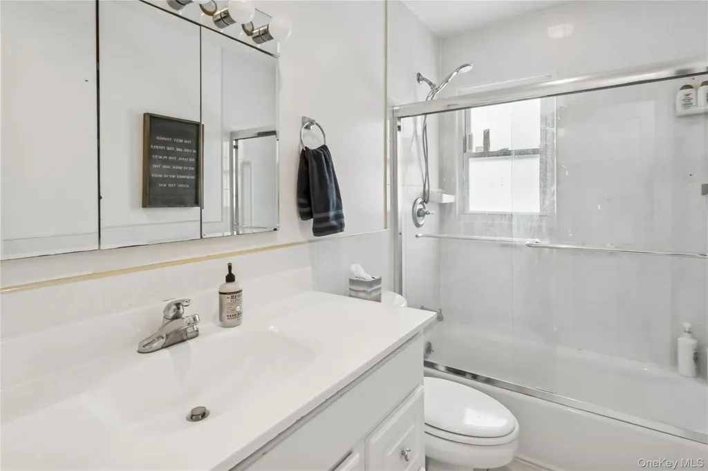 246 W Bay Drive Long Beach NY 11561