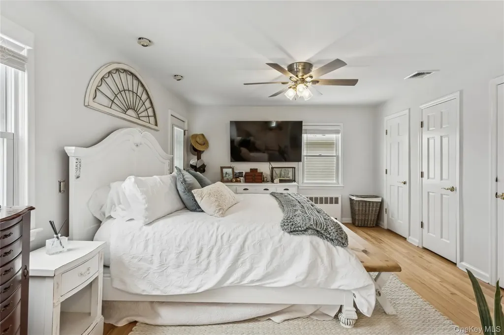 246 W Bay Drive Long Beach NY 11561