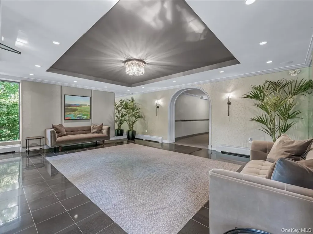 42-30 Douglaston Parkway Douglaston NY 11363