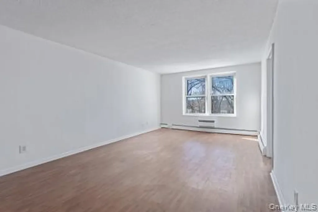 42-30 Douglaston Parkway Douglaston NY 11363
