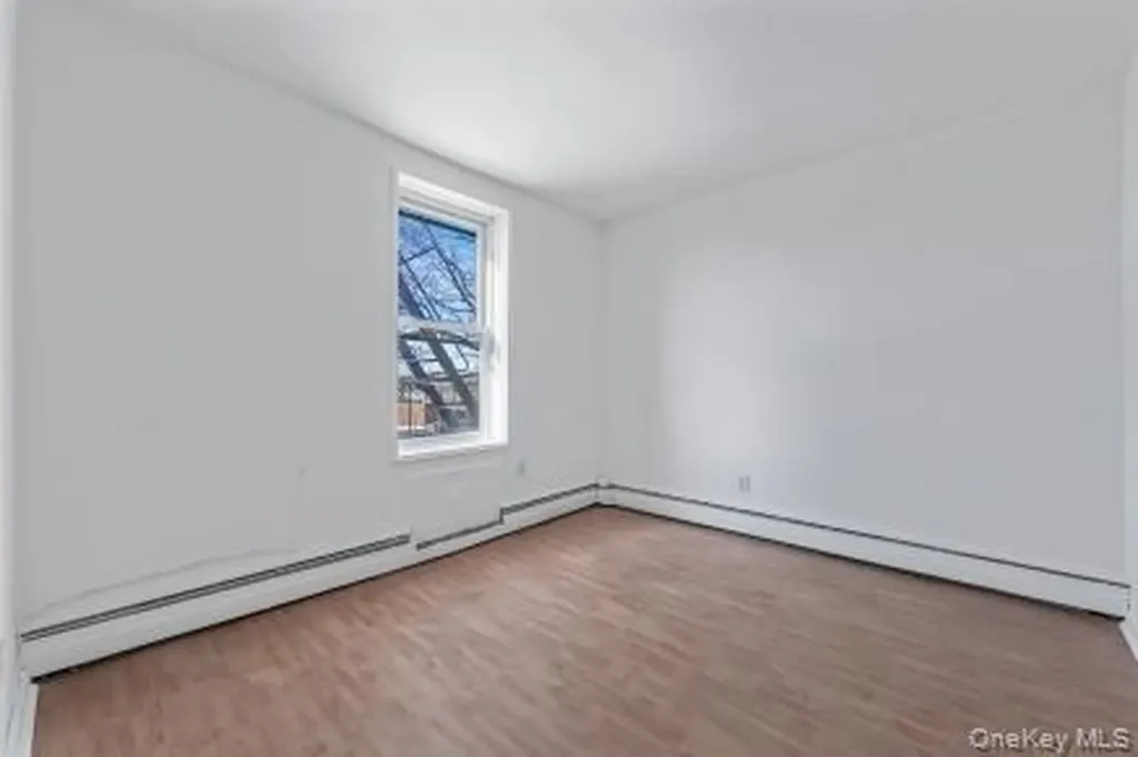 42-30 Douglaston Parkway Douglaston NY 11363