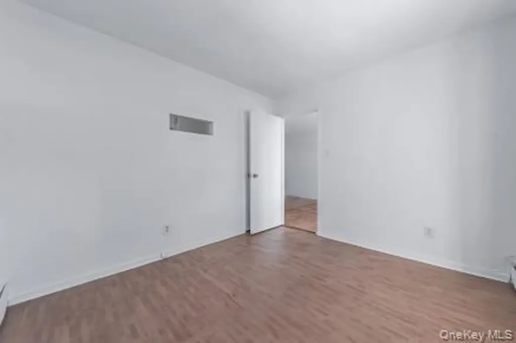 42-30 Douglaston Parkway Douglaston NY 11363