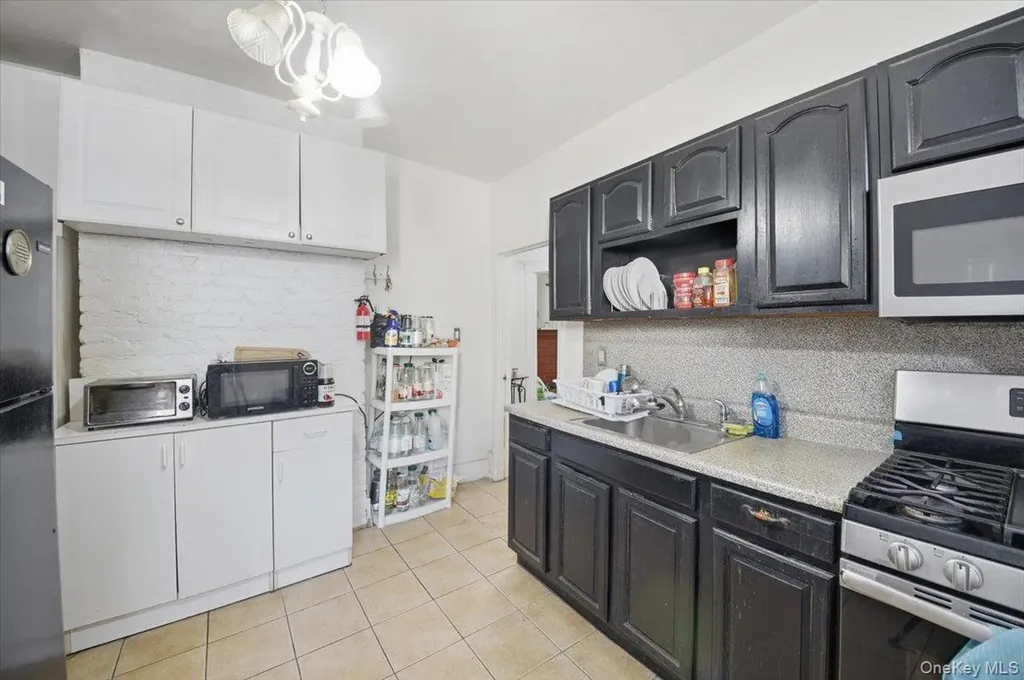 233 S 5th Avenue Mount Vernon NY 10550