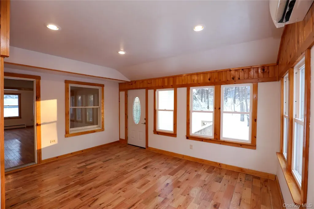 38 Roxanne Boulevard Lloyd NY 12528