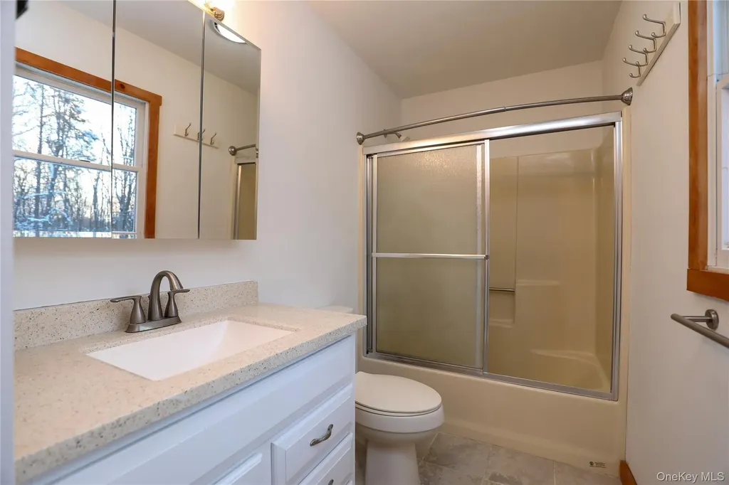 38 Roxanne Boulevard Lloyd NY 12528