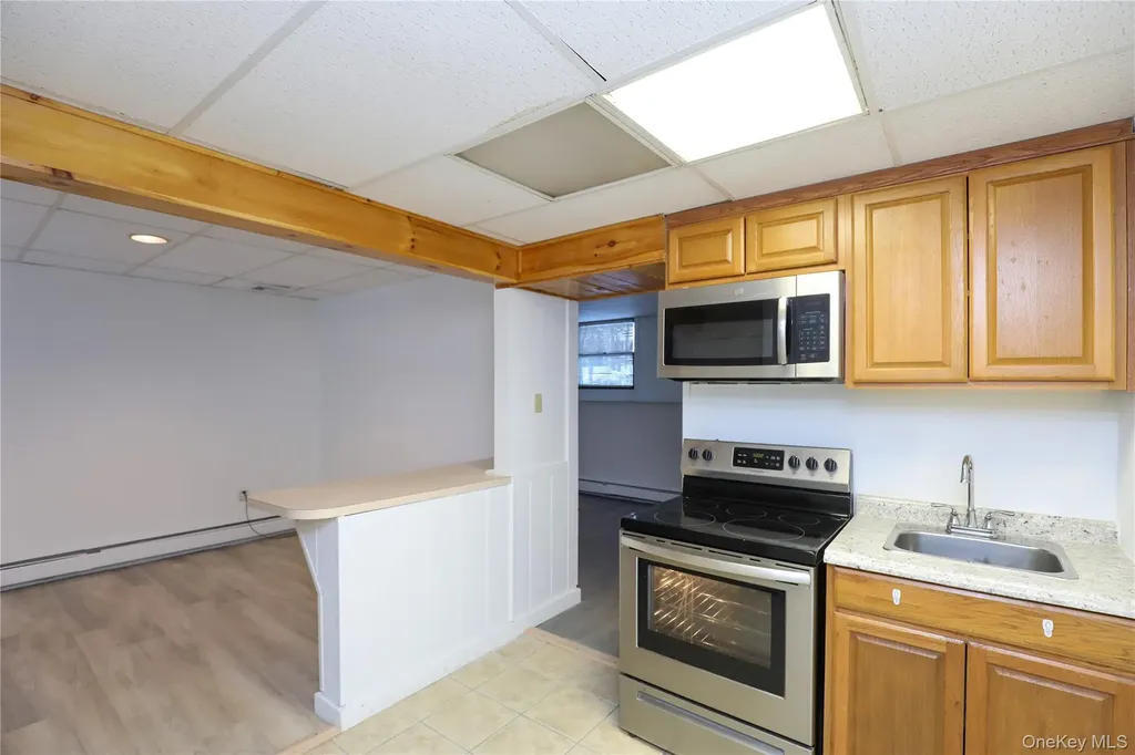 38 Roxanne Boulevard Lloyd NY 12528