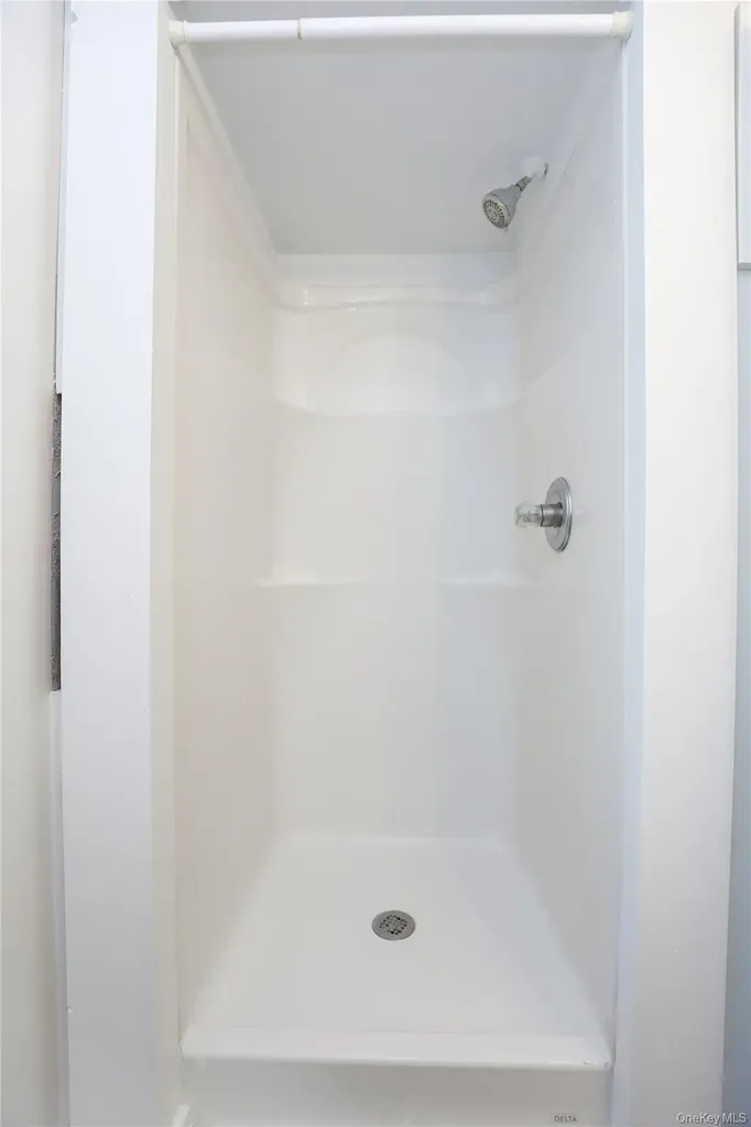38 Roxanne Boulevard Lloyd NY 12528
