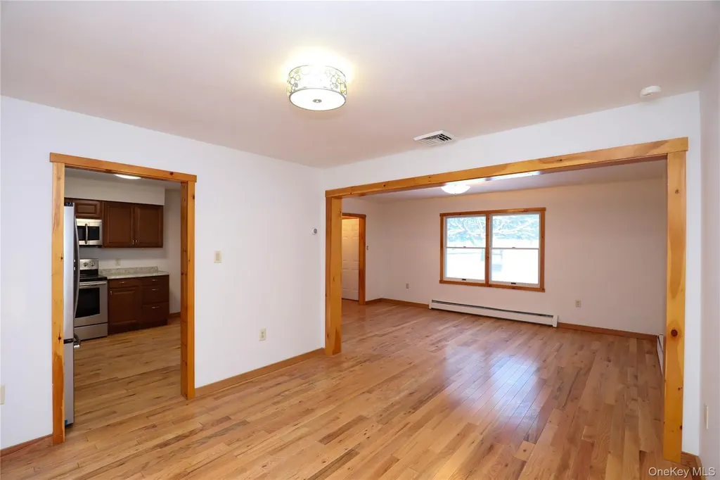 38 Roxanne Boulevard Lloyd NY 12528