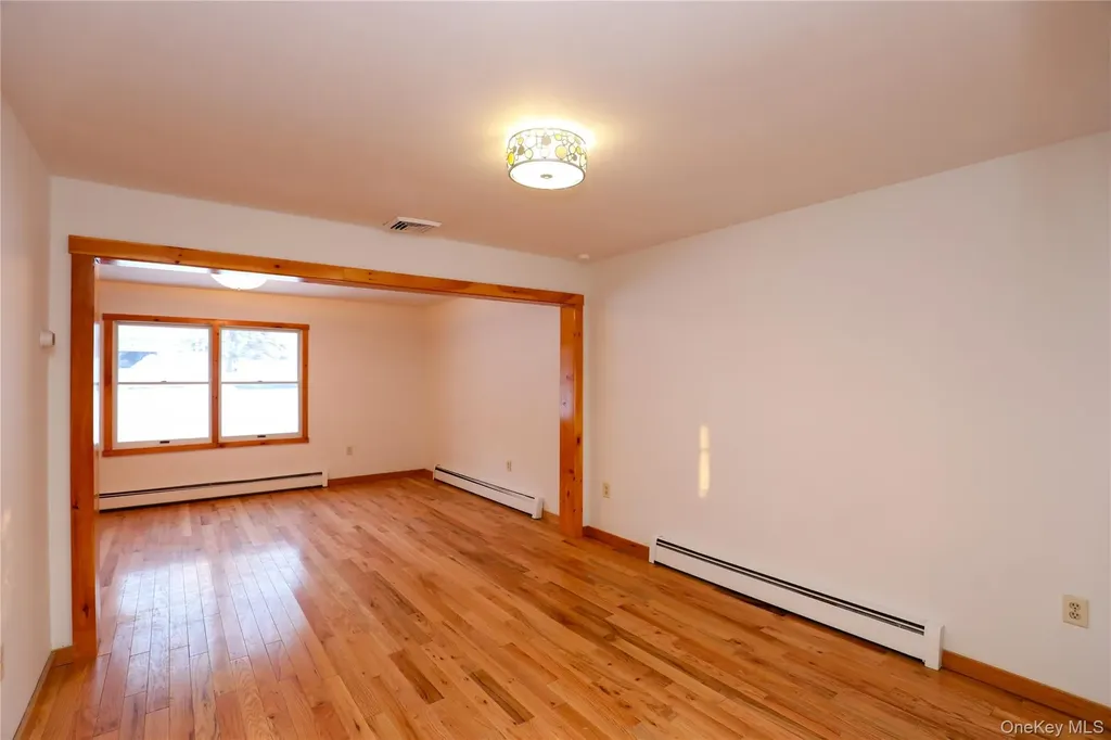 38 Roxanne Boulevard Lloyd NY 12528