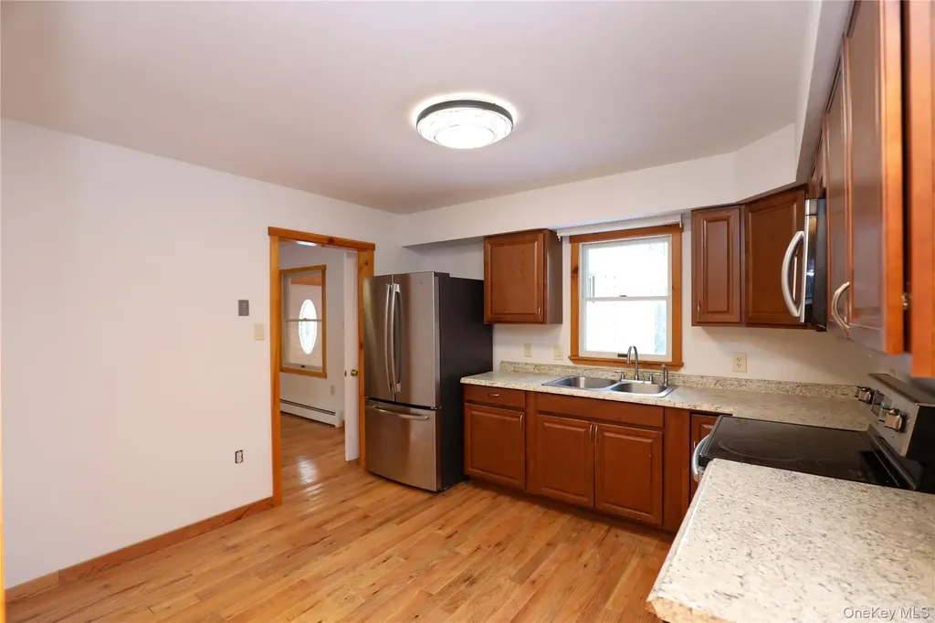 38 Roxanne Boulevard Lloyd NY 12528