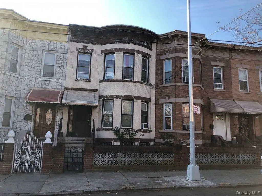 738 New Jersey Avenue Brooklyn NY 11207