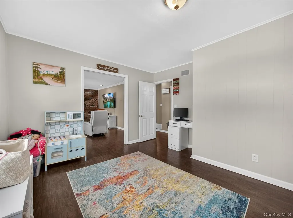 7 Staubitz Avenue Pearl River NY 10965