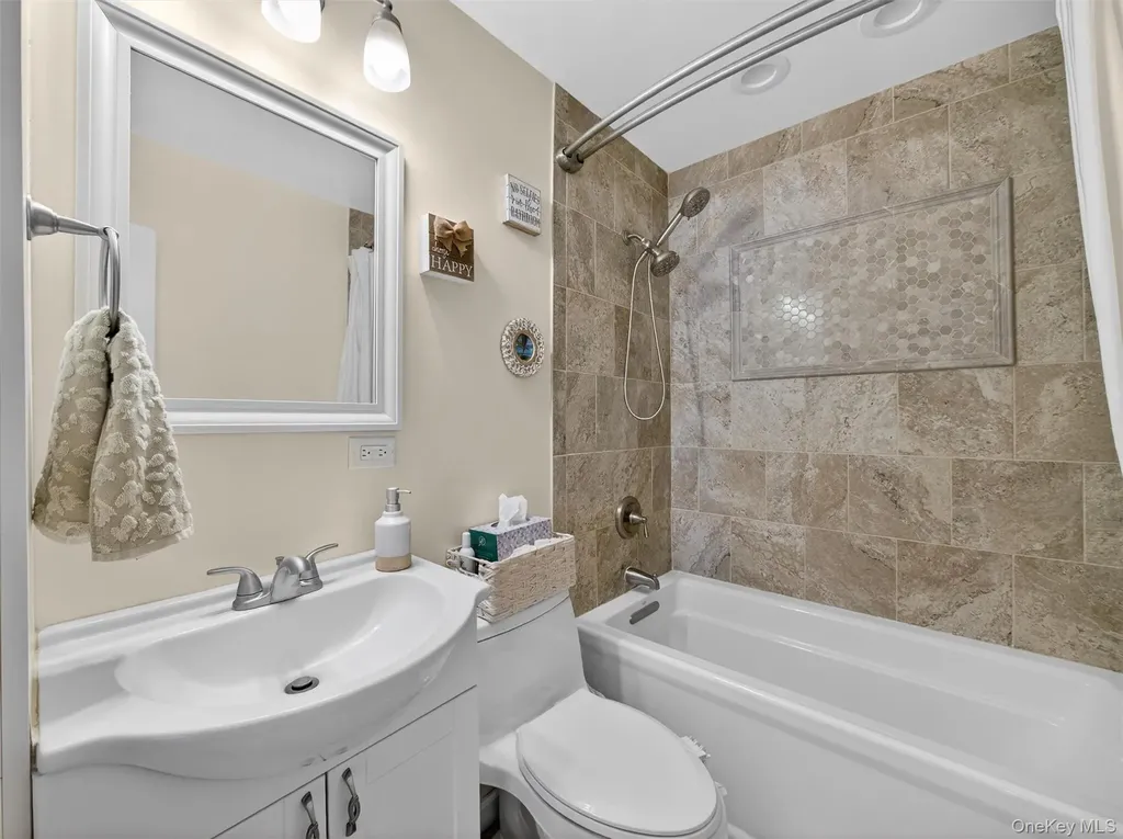 7 Staubitz Avenue Pearl River NY 10965