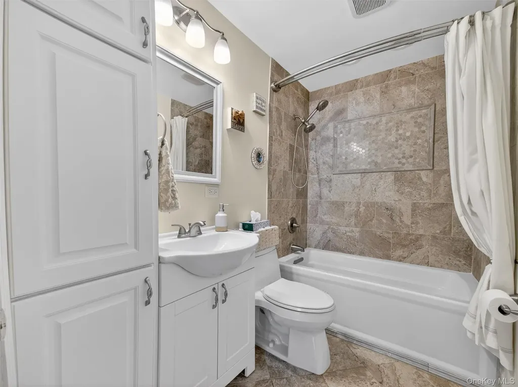 7 Staubitz Avenue Pearl River NY 10965