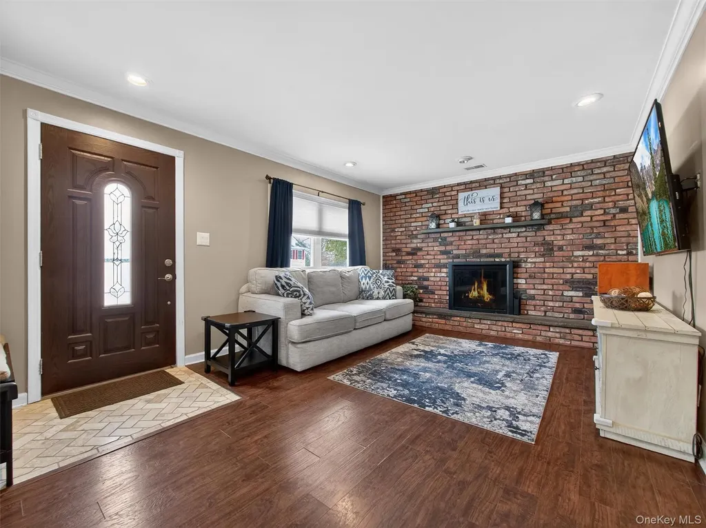 7 Staubitz Avenue Pearl River NY 10965