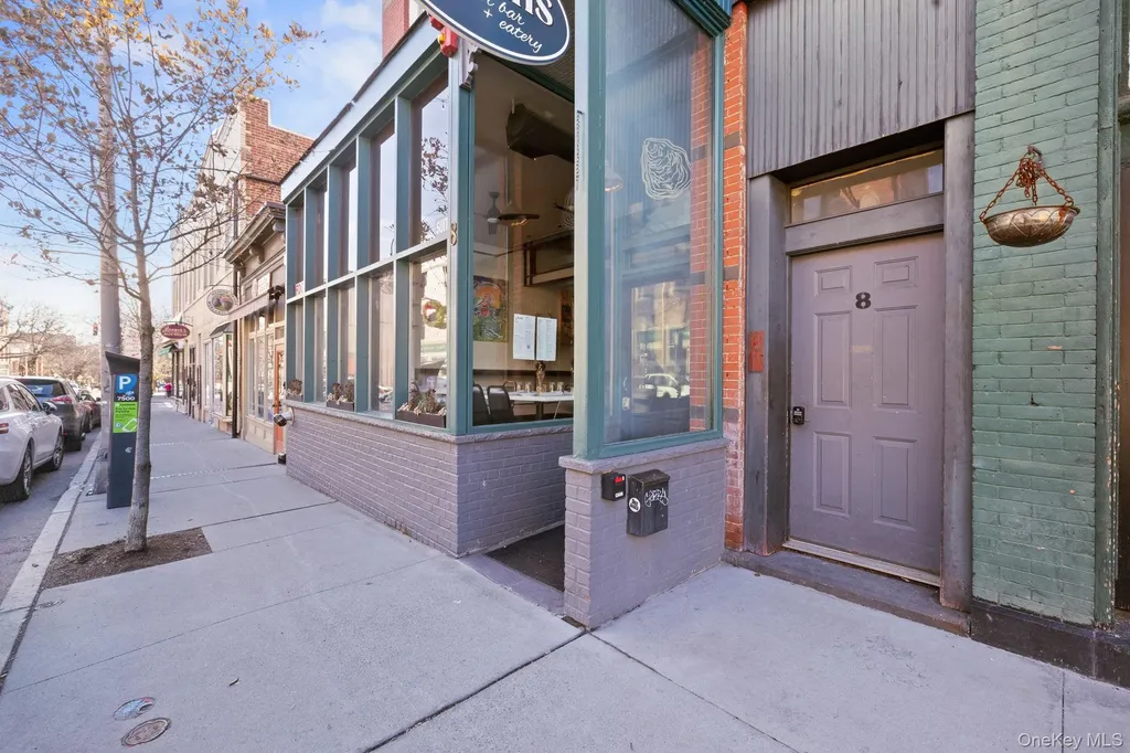 8 N Broadway Nyack NY 10960