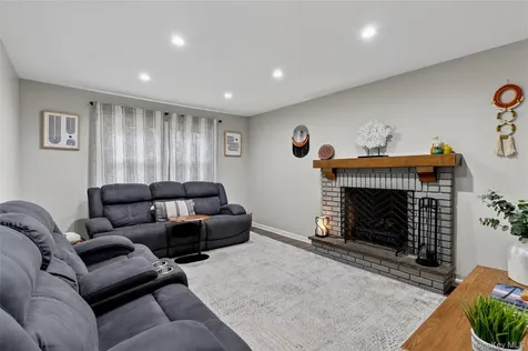 14 Caterson Terrace Hartsdale NY 10530