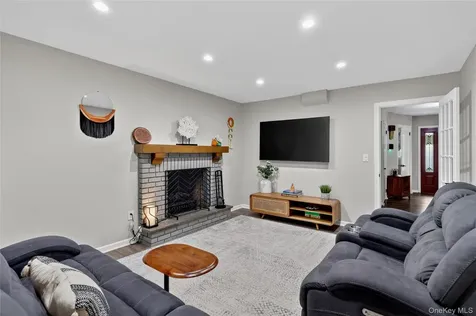 14 Caterson Terrace Hartsdale NY 10530