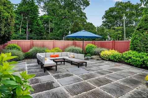 14 Caterson Terrace Hartsdale NY 10530