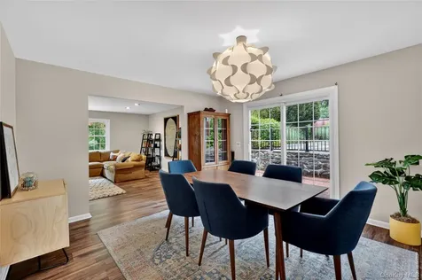 14 Caterson Terrace Hartsdale NY 10530