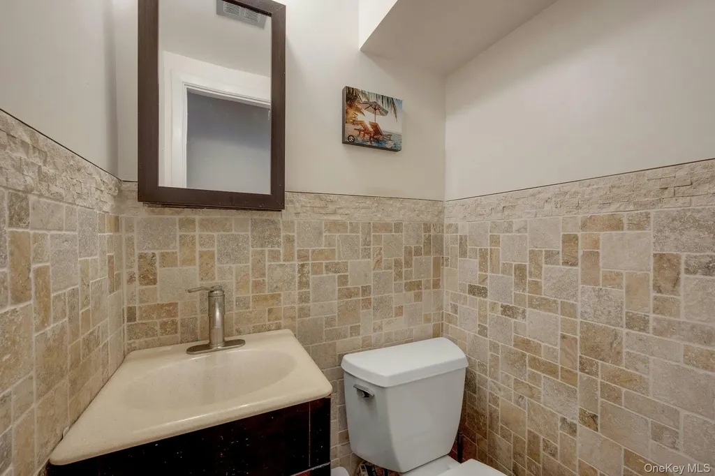 59 Valerie Drive Yonkers NY 10703
