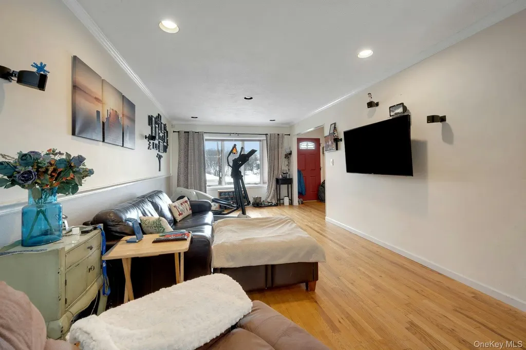 59 Valerie Drive Yonkers NY 10703