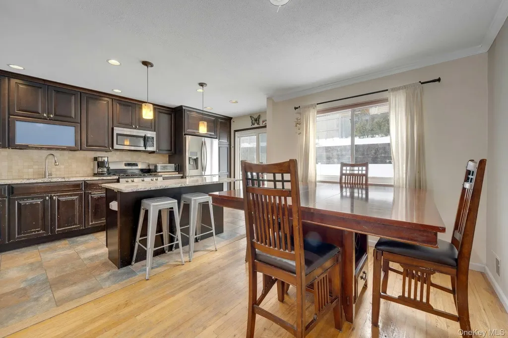 59 Valerie Drive Yonkers NY 10703