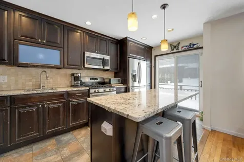 59 Valerie Drive Yonkers NY 10703
