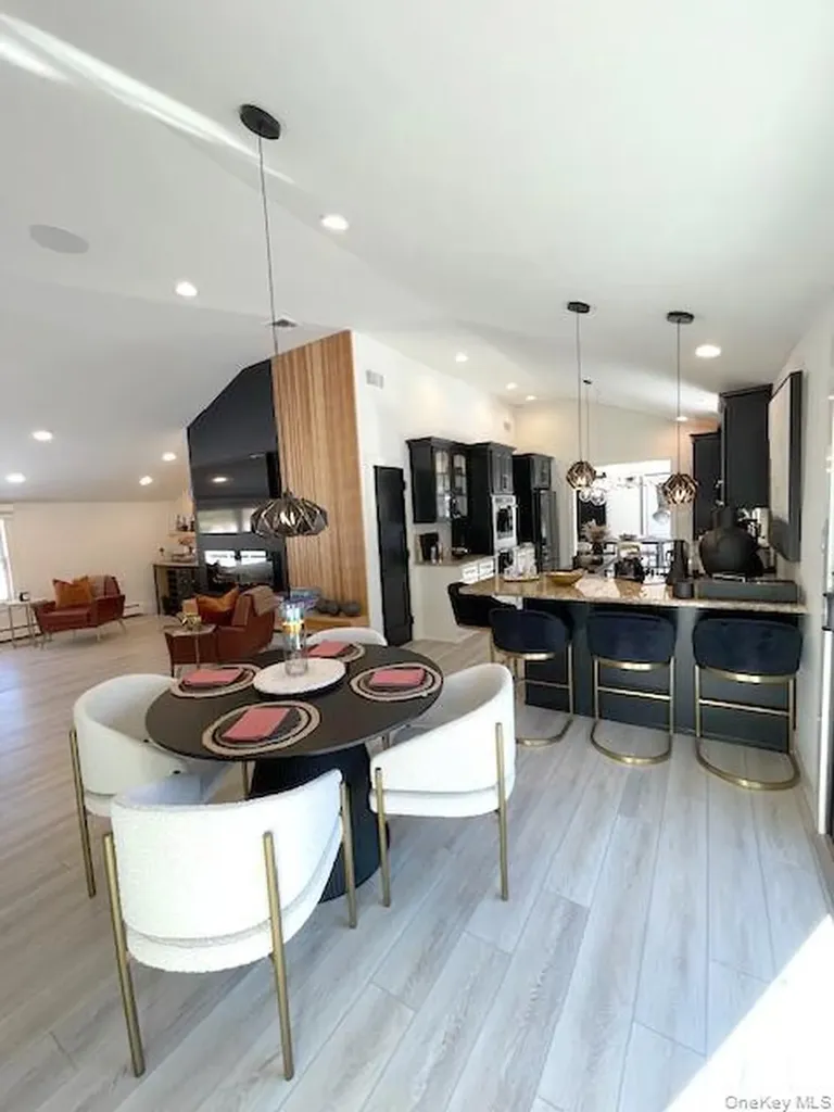 79 Jagger Lane Westhampton NY 11977