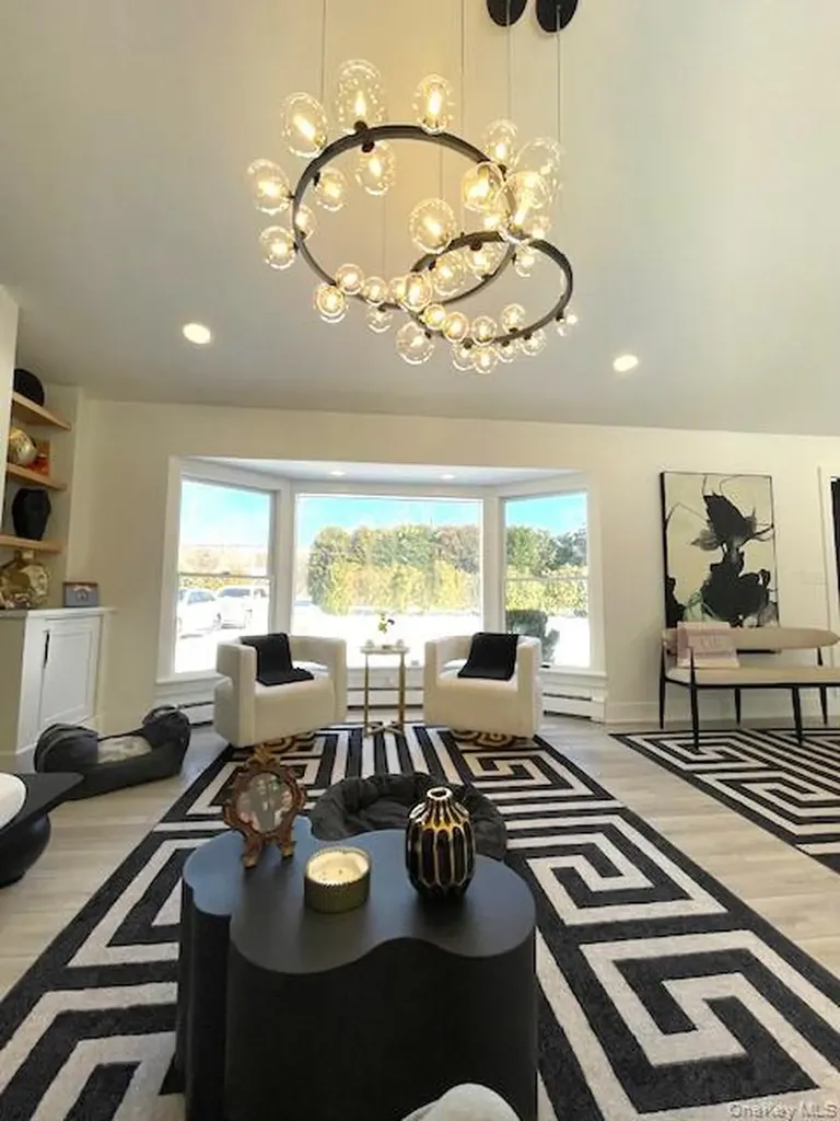79 Jagger Lane Westhampton NY 11977