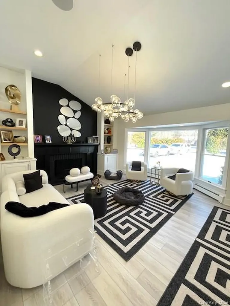 79 Jagger Lane Westhampton NY 11977