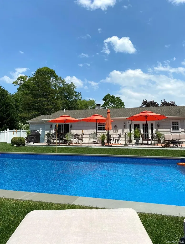 79 Jagger Lane Westhampton NY 11977