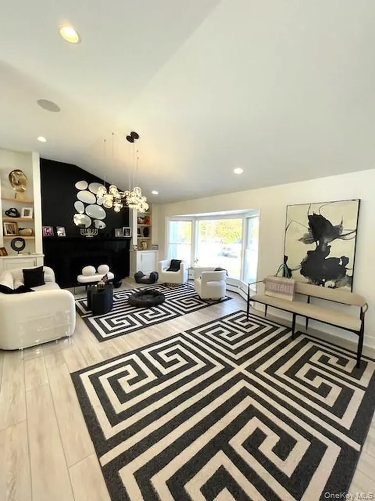 79 Jagger Lane Westhampton NY 11977