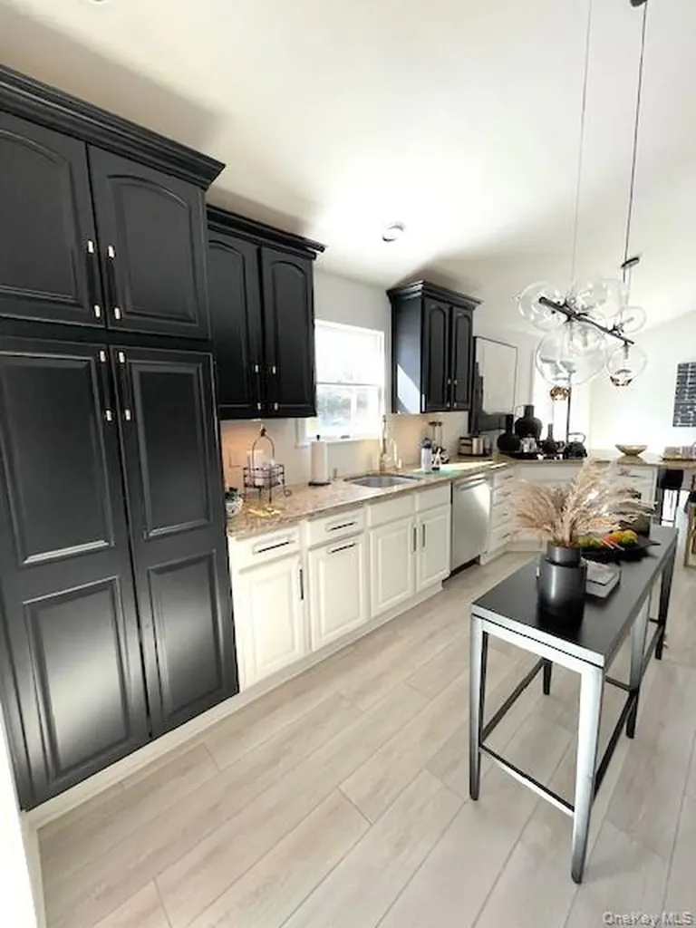 79 Jagger Lane Westhampton NY 11977