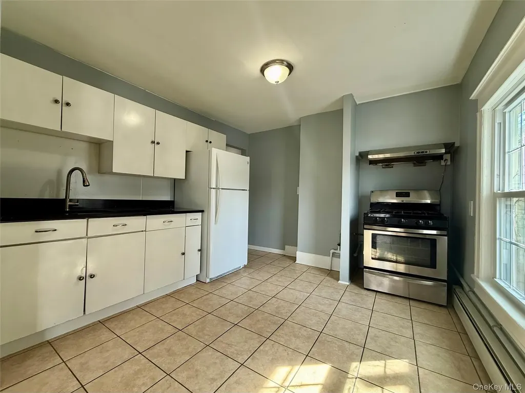 9 Arlington Place Newburgh NY 12550