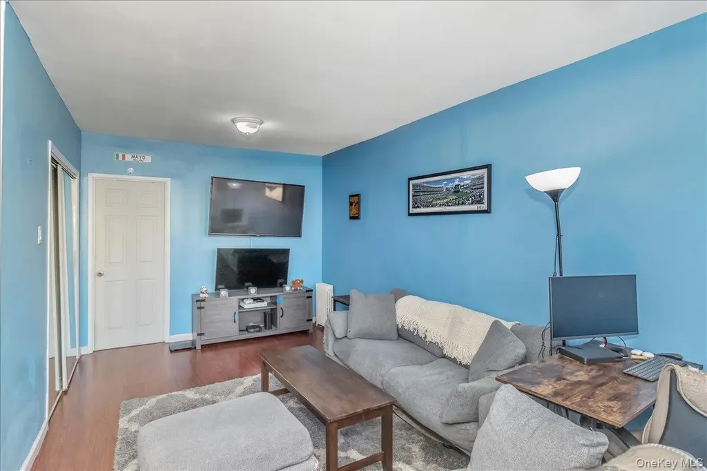 58-29 60th Lane Maspeth NY 11378
