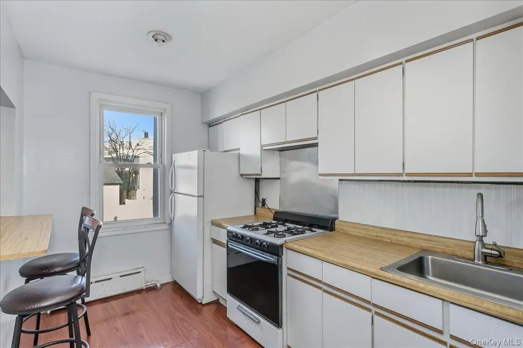 58-29 60th Lane Maspeth NY 11378