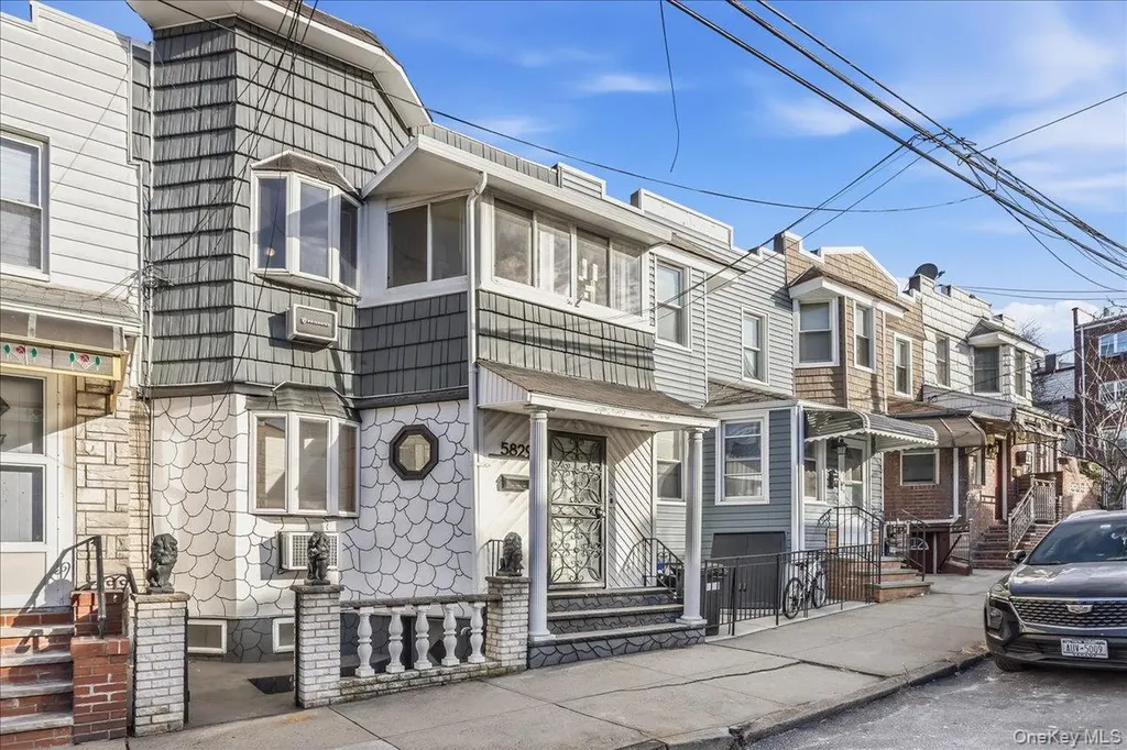 58-29 60th Lane Maspeth NY 11378