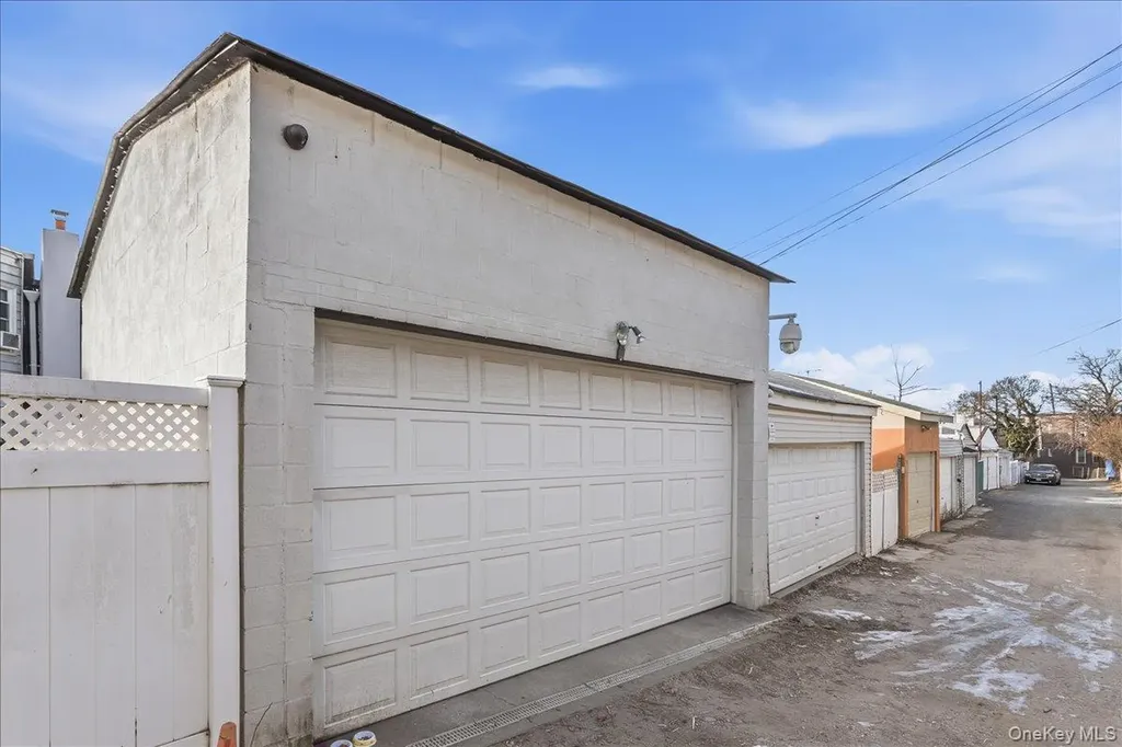 58-29 60th Lane Maspeth NY 11378