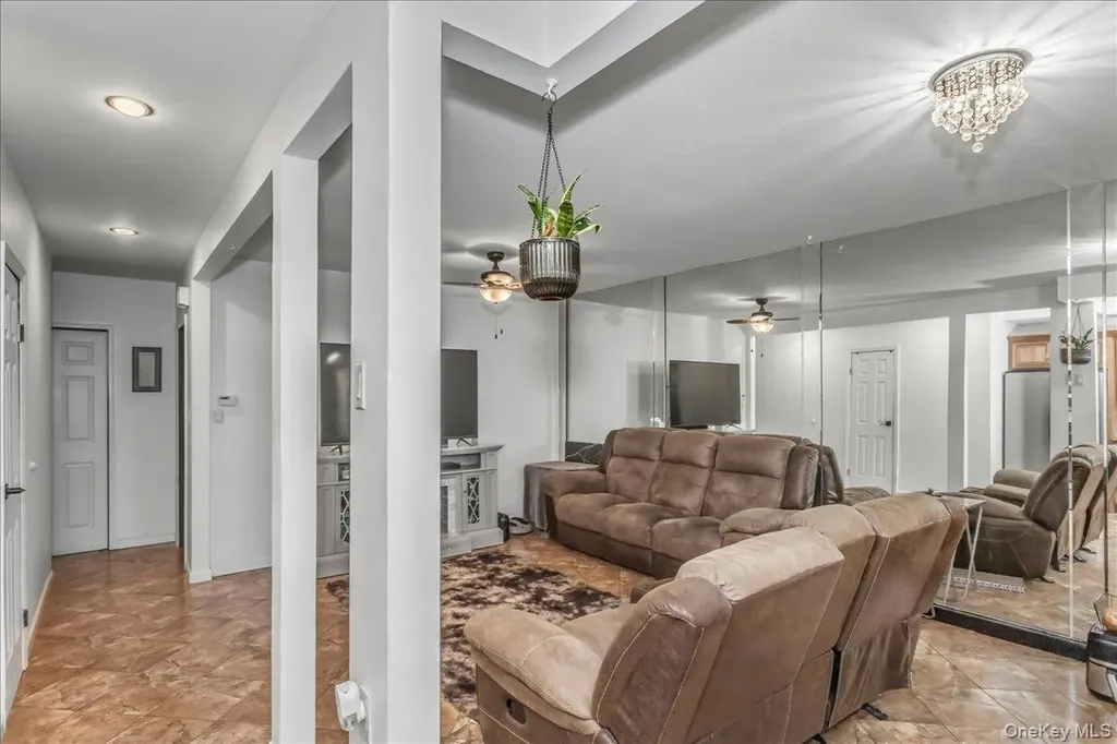 58-29 60th Lane Maspeth NY 11378
